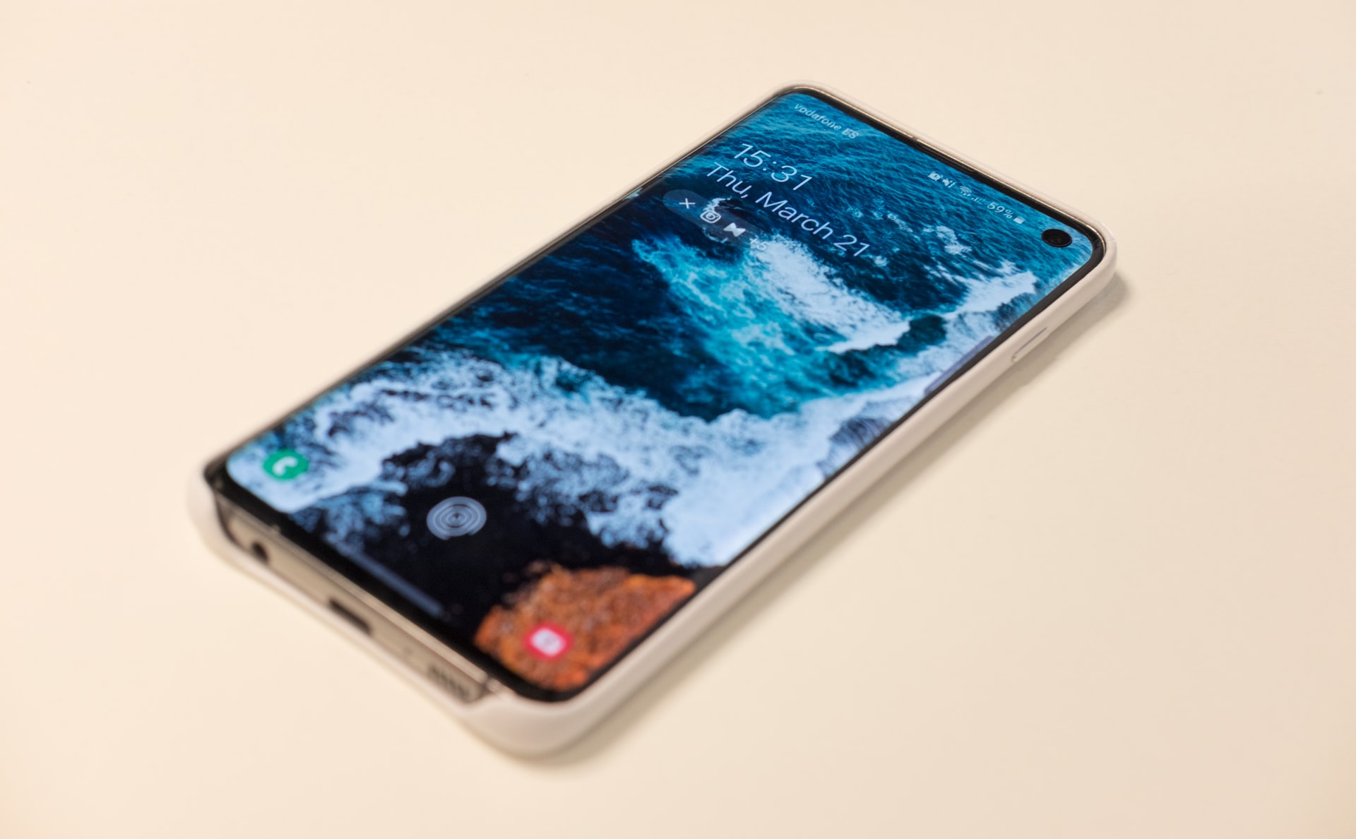 Comparison Between Samsung Galaxy S10 and S9 - Which Offers Better Performance?